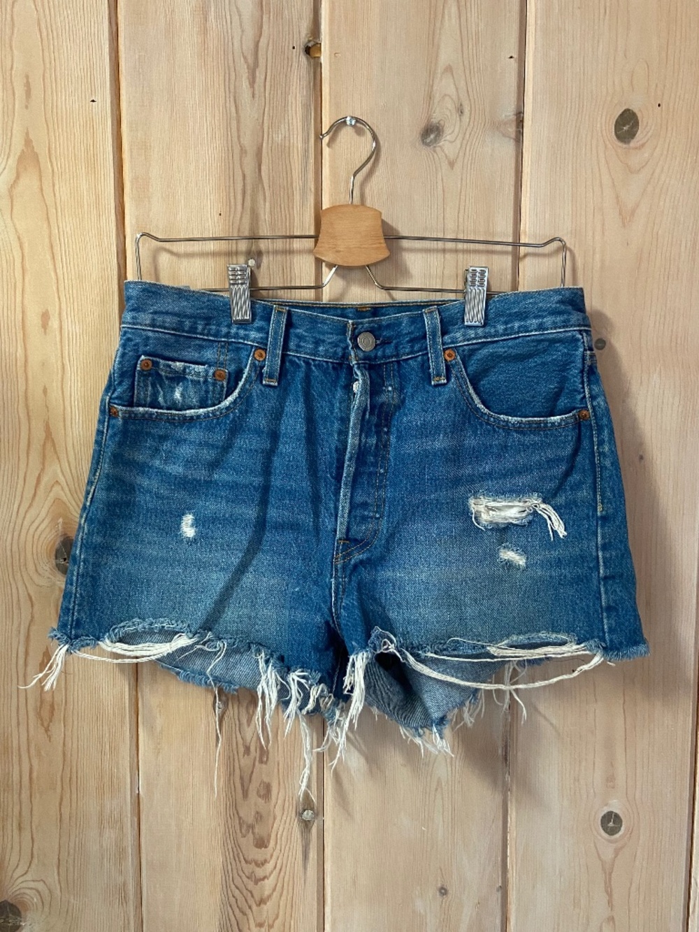 Vintage Levi’s denim shorts